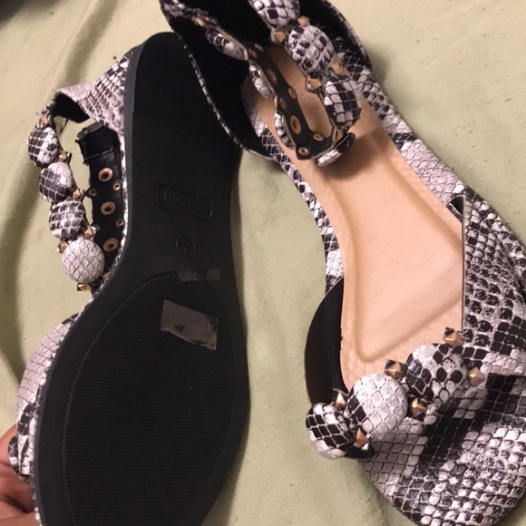 Brand new - Picture 2 of 3